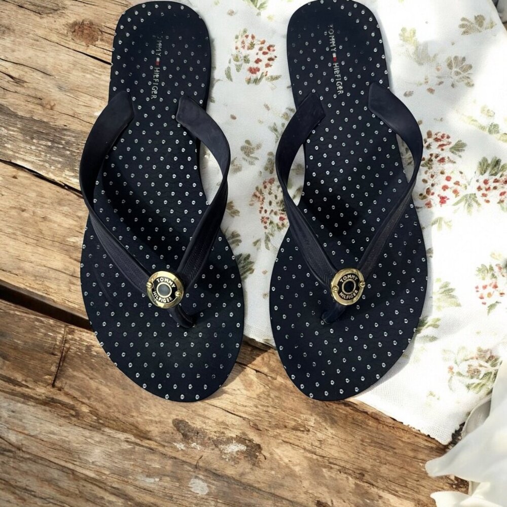 Tommy Hilfiger Preppy Polka Dot Flip Flops With Gold Logo Accent Size 9/10